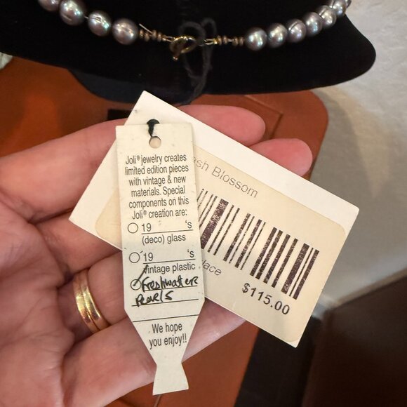 Freshwater Pearl Necklace - Picture 6 of 7